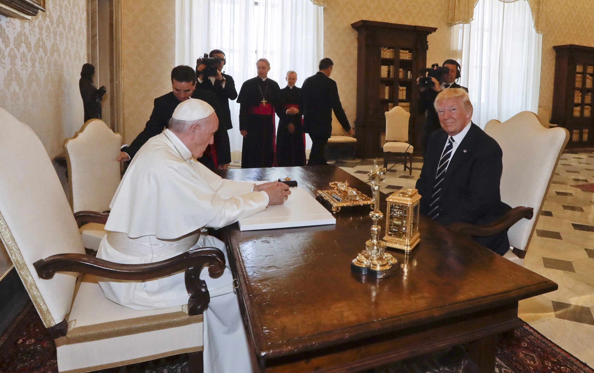 Papa Franjo i Donald Trump: Sukobi stavova i stilova